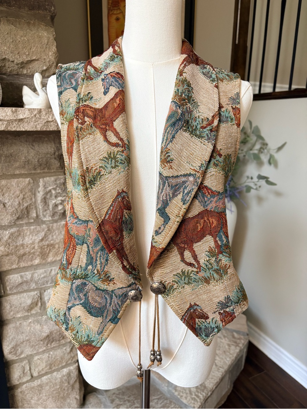 Vintage Sweetgrass Horse Tapestry Western Vest | Made in Canada | Size M